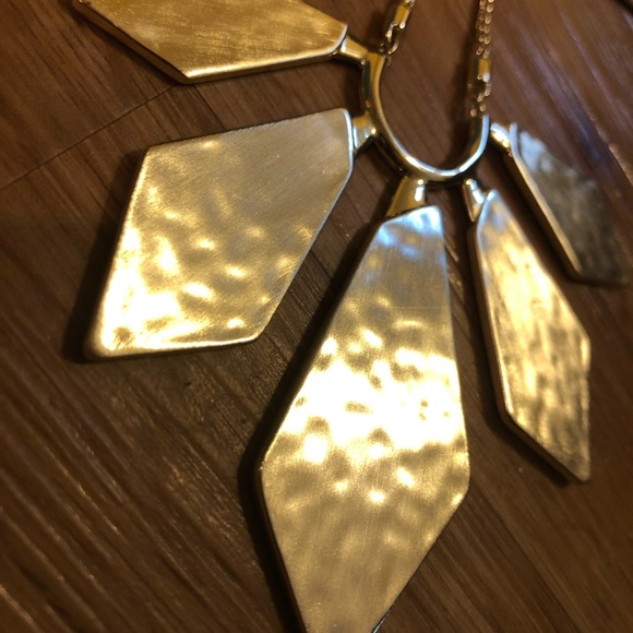 Kendra Scott Mari Necklace - Picture 5 of 5